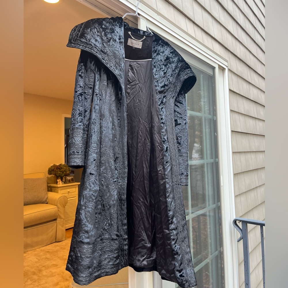 Black Silky Coat Jaeger Limited Edition - Picture 16 of 17